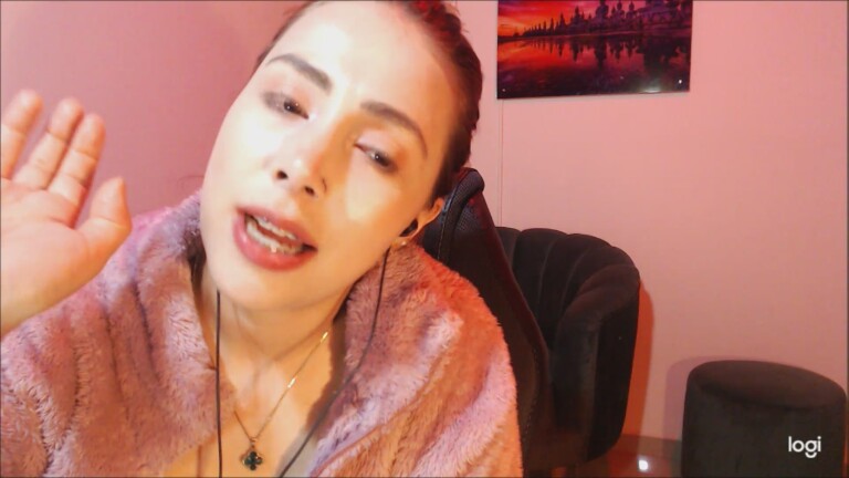 NatalieVontease's Streamate show and profile