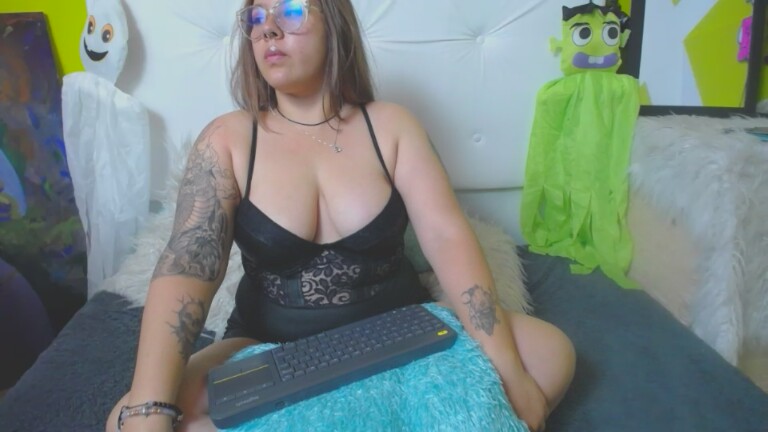 LinaBrowm's Streamate show and profile