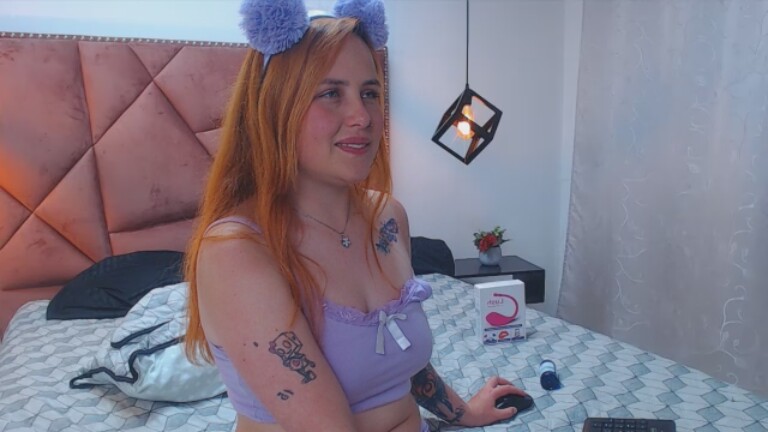 Alexawillss's Streamate show and profile