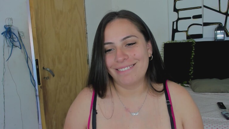 Julianalovesx's Streamate show and profile