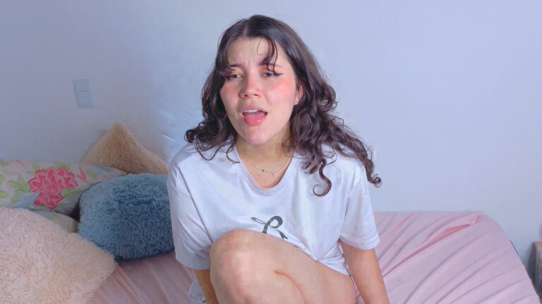 RosieFernandez's Streamate show and profile