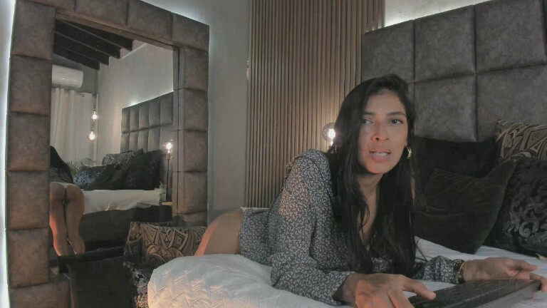 BrigitteVonss's Streamate show and profile