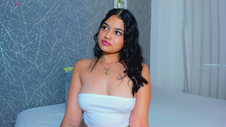 EmiilyGreey's Streamate show and profile