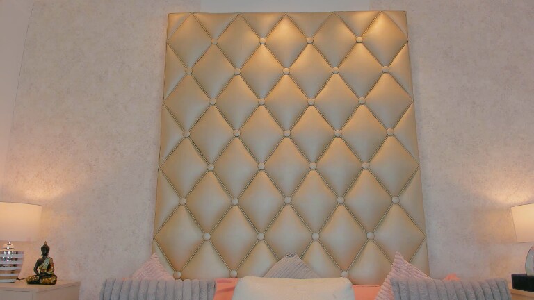 MiaaCaastro's Streamate show and profile