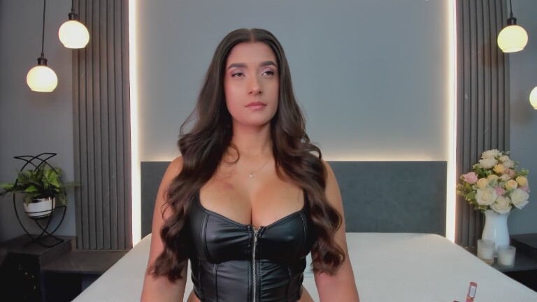 Alexah_Ferrer's Streamate show and profile