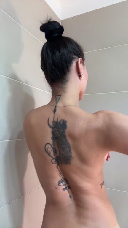 Abbiehernandez's Streamate show and profile