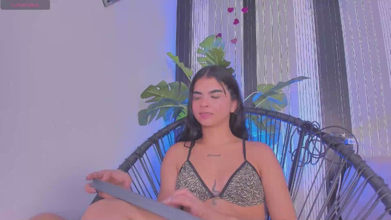 Kyliestrong's Streamate show and profile