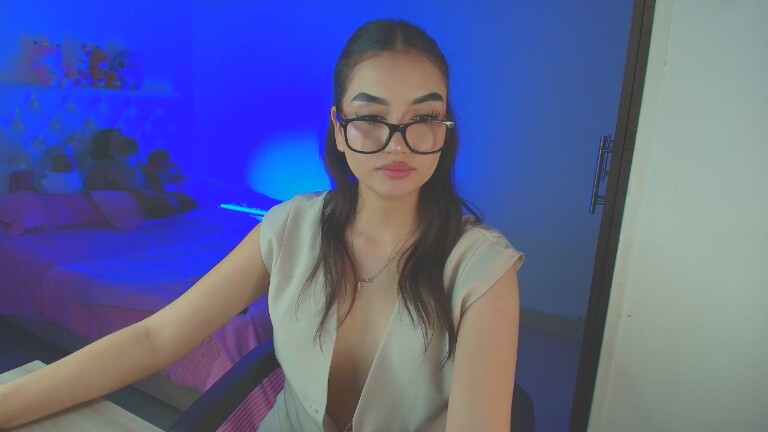 Kaara_Coopper's Streamate show and profile