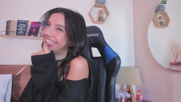 imlucyferreira's Streamate show and profile