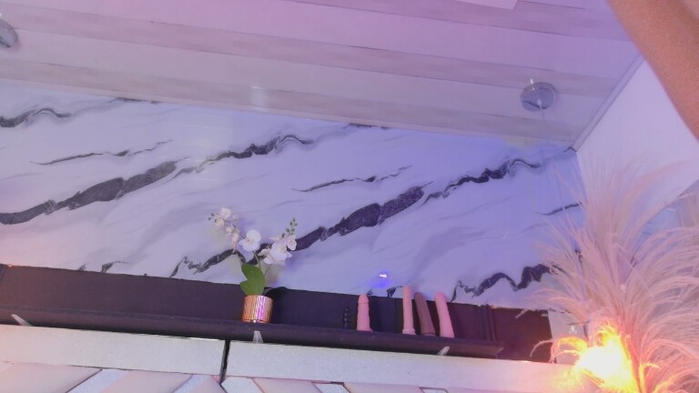 ZoeJohnson66's Streamate show and profile