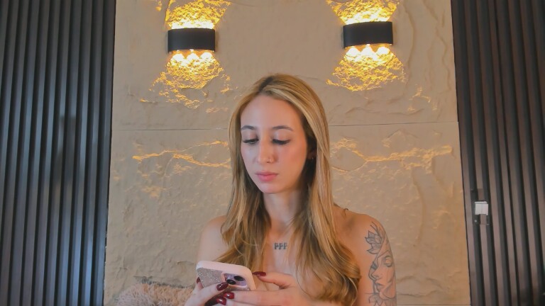 FerLenns's Streamate show and profile