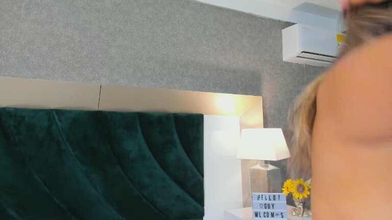 AlexandraLopez's Streamate show and profile