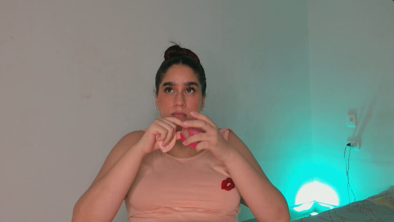 LlilyEvans's Streamate show and profile