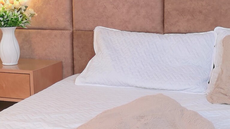 AlanaPierce's Streamate show and profile