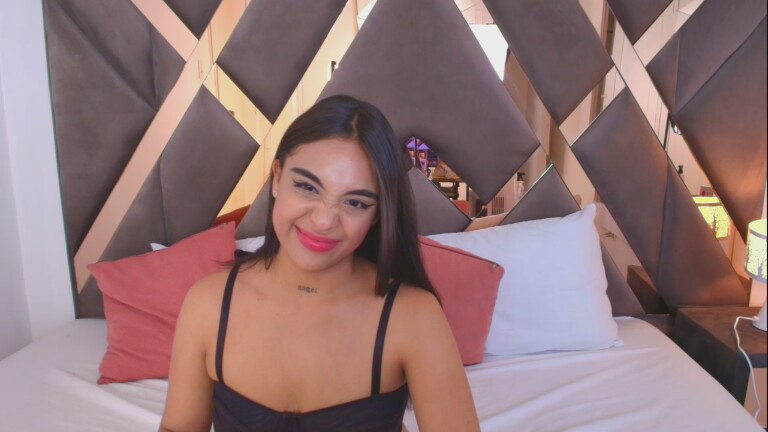 SaraStevenson's Streamate show and profile