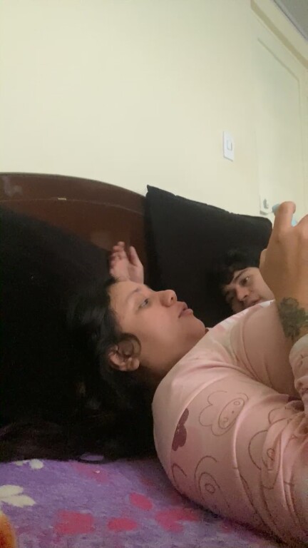 StefaniaLourdes19's Streamate show and profile