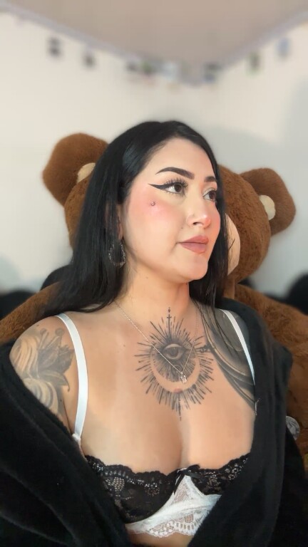 EllieKlark's Streamate show and profile