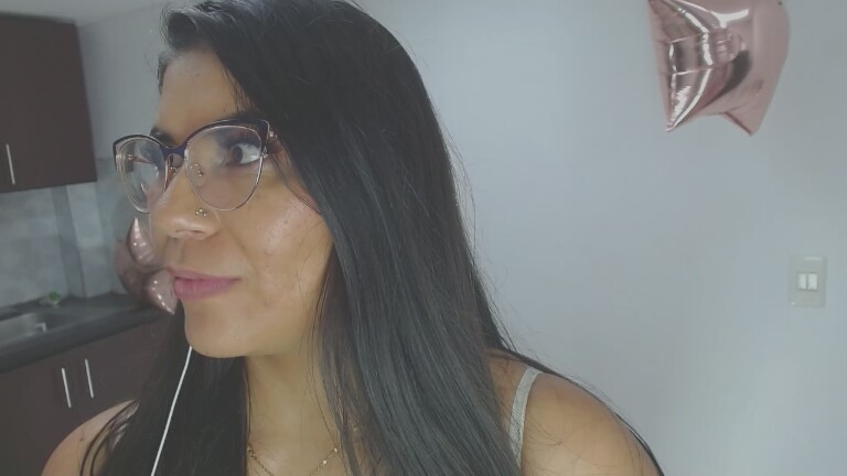 LunaDumont's Streamate show and profile