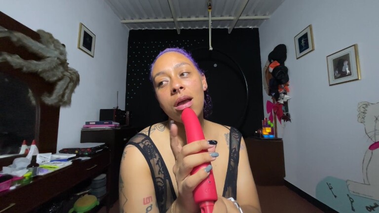 CataBlue's Streamate show and profile