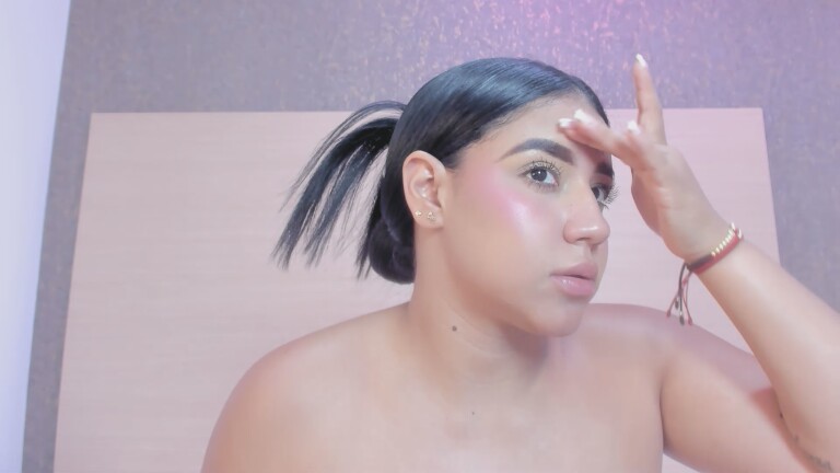 EmmilyMartinez's Streamate show and profile