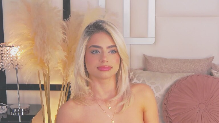 JohanaMiller's Streamate show and profile