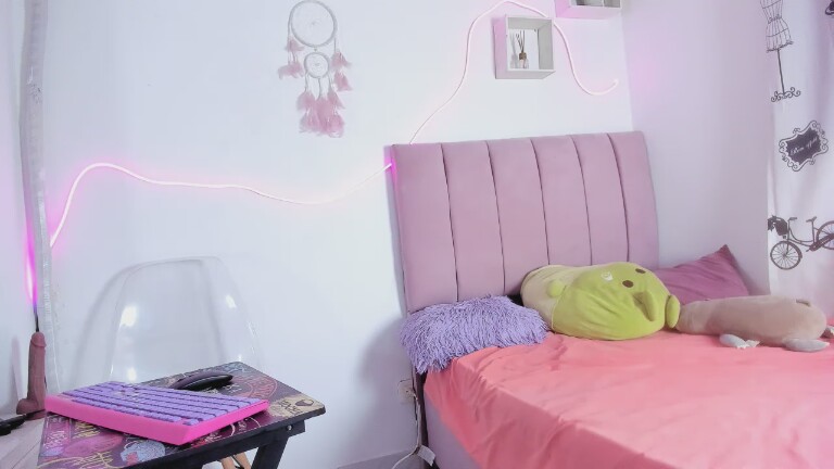 Michelblue's Streamate show and profile