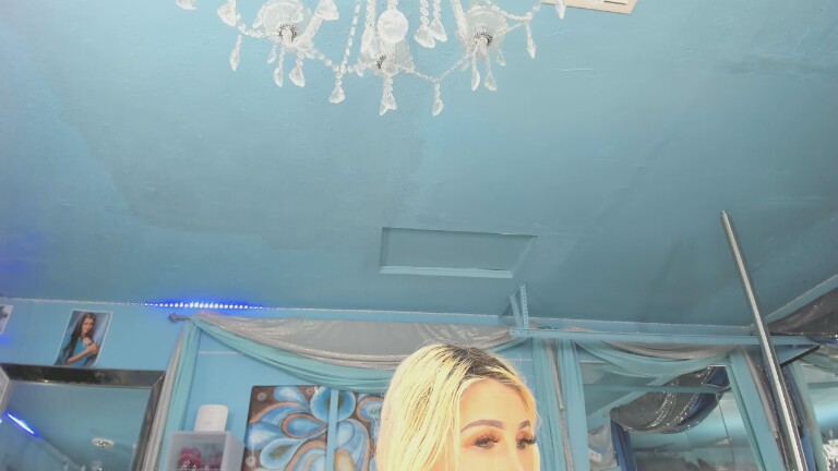 ADRIANNA777's Streamate show and profile