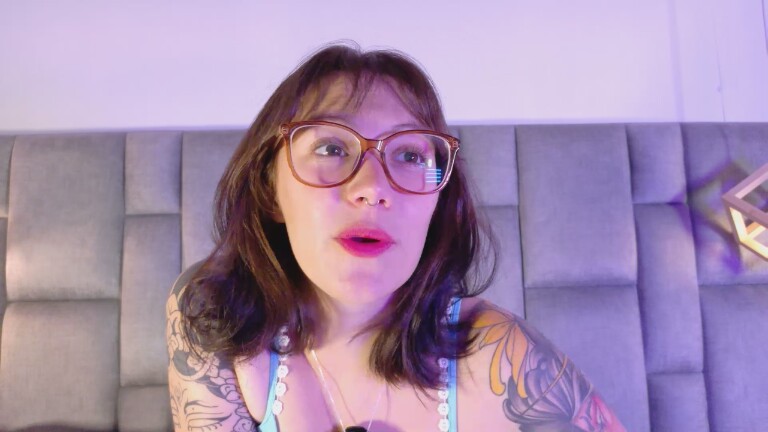 Isabella_Stewart's Streamate show and profile