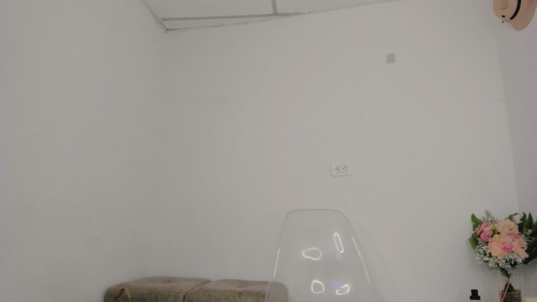 irinaalewis's Streamate show and profile