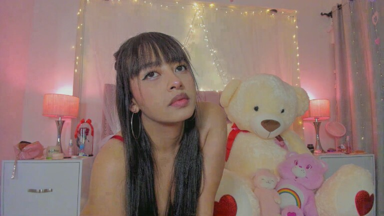 AlexandraWinterr's Streamate show and profile