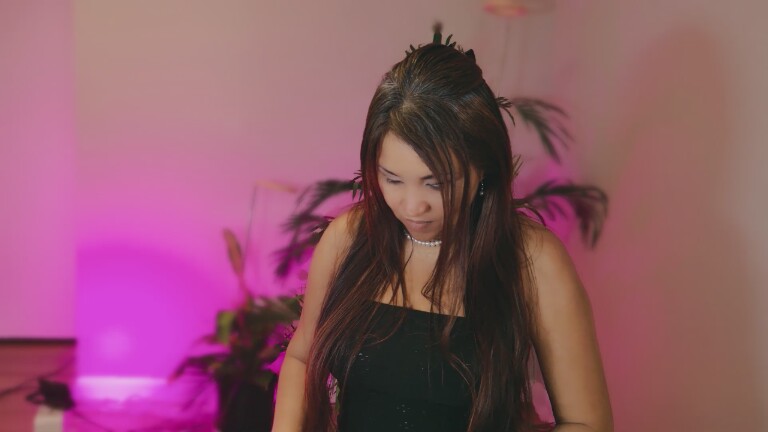 DivineLynn's Streamate show and profile