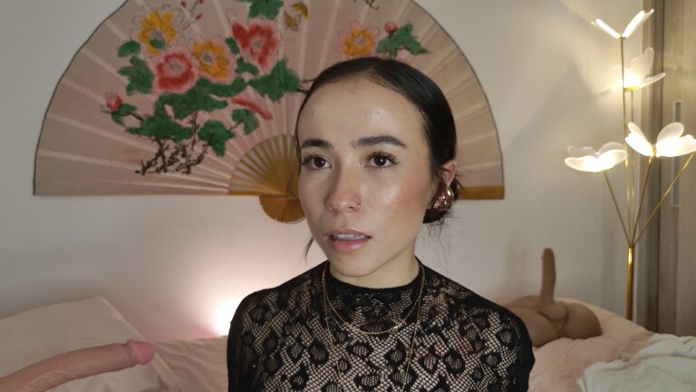 SweetSara33's Streamate show and profile