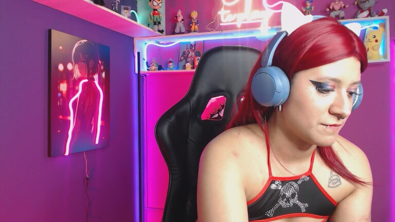 LuanEter's Streamate show and profile