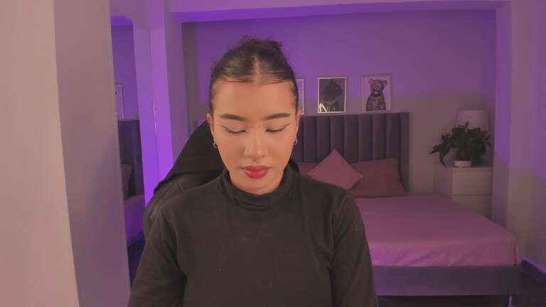 liawavy's Streamate show and profile