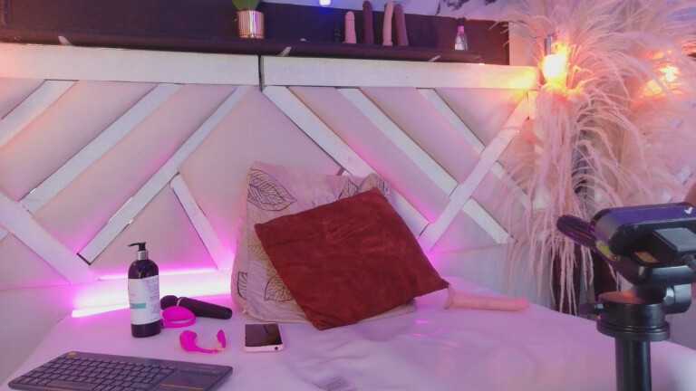 ZoeJohnson66's Streamate show and profile