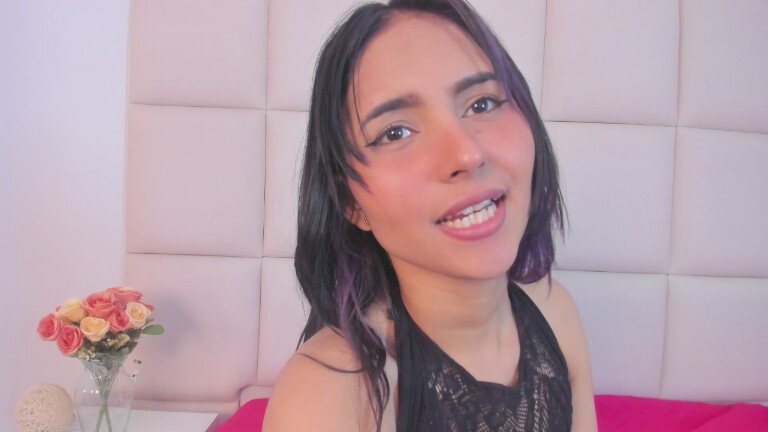 SamanthaLevy's Streamate show and profile