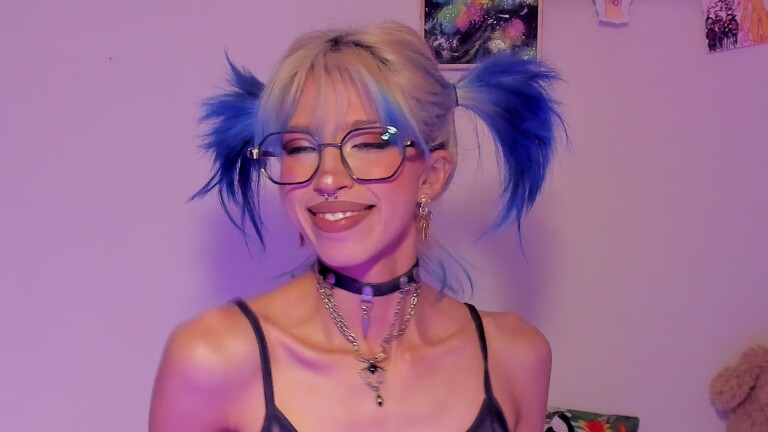 TinaRoberts19's Streamate show and profile