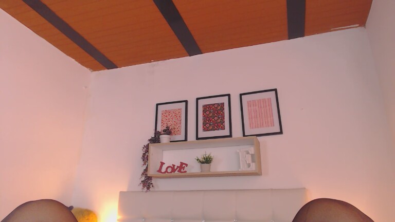 EmilyPricee's Streamate show and profile