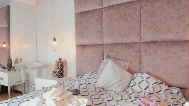 BarbaraSaenz's Streamate show and profile