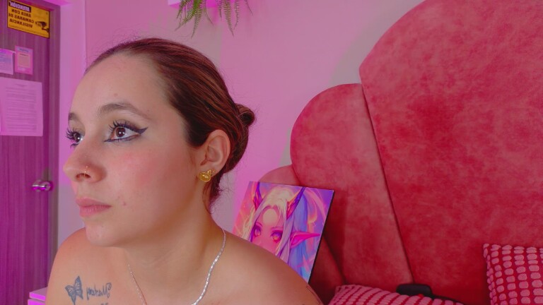 AmbarHiills's Streamate show and profile